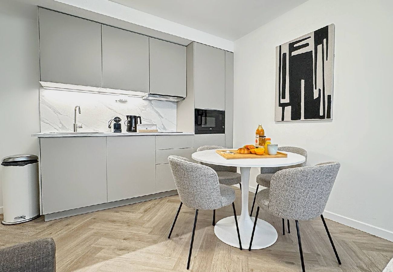 Appartement à Lyon - Z2 🟨 PARADIGME