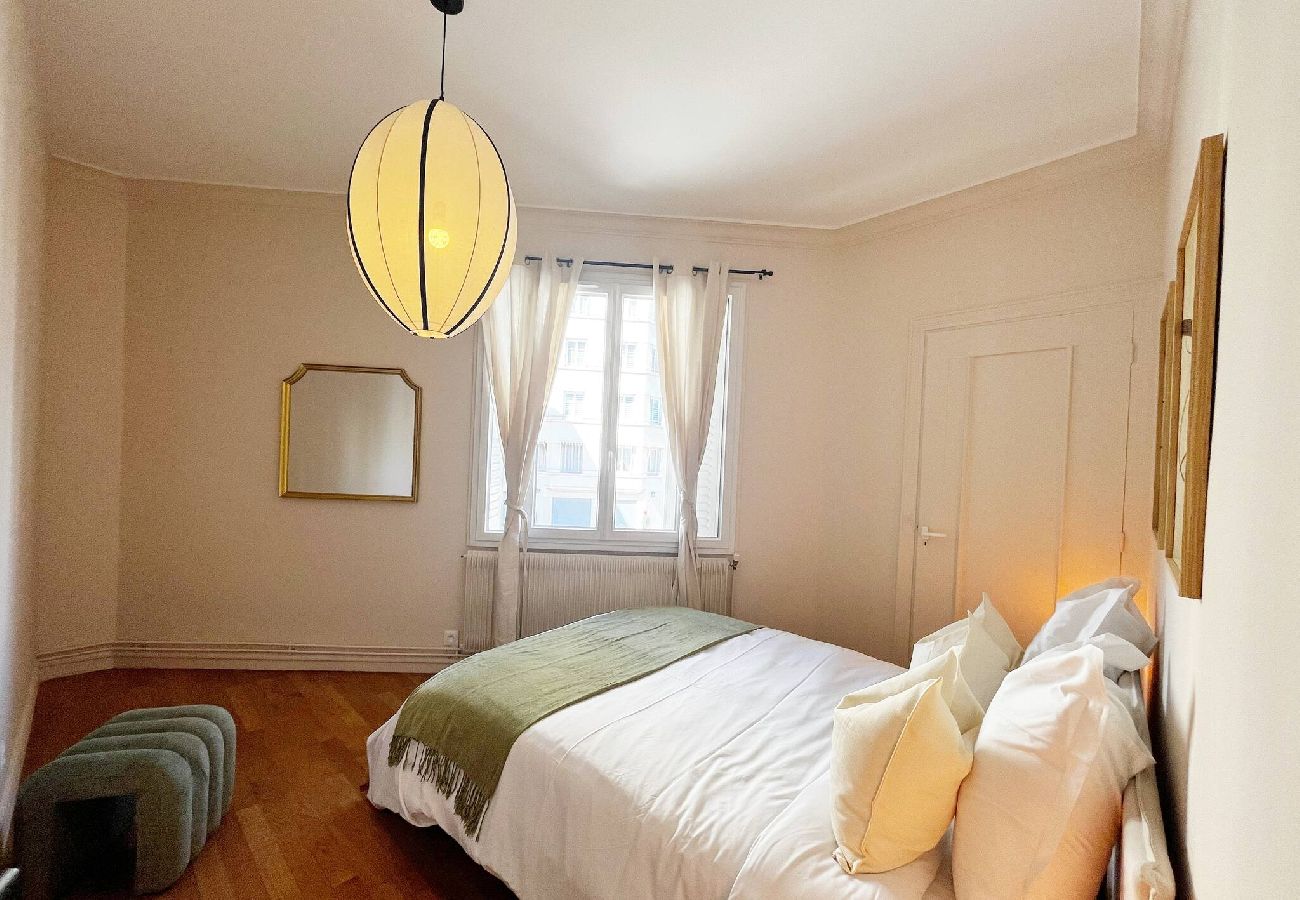 Appartement à Lyon - Z2 🟨 KALAHARI