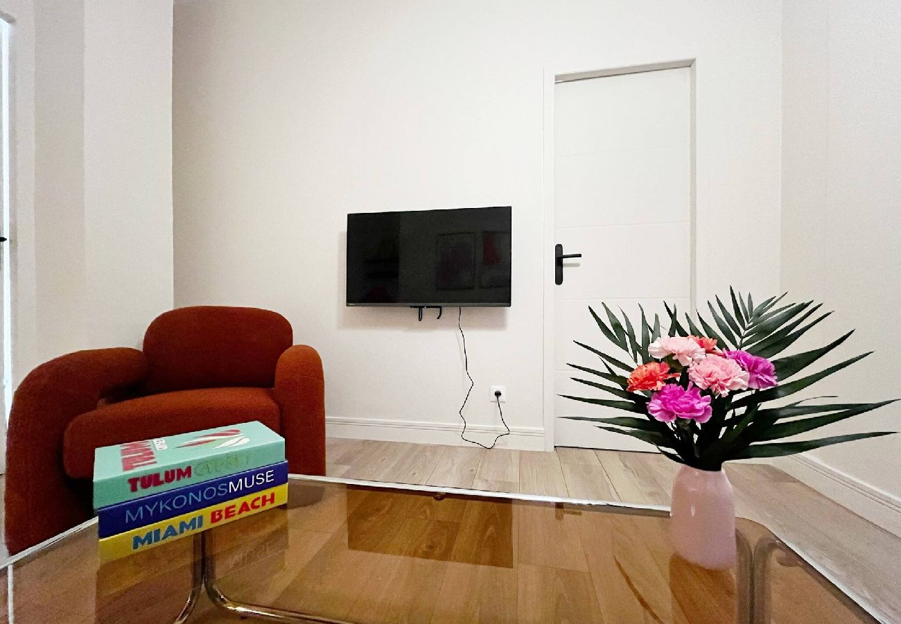 Appartement à Lyon - Z2 🟨 KALAHARI