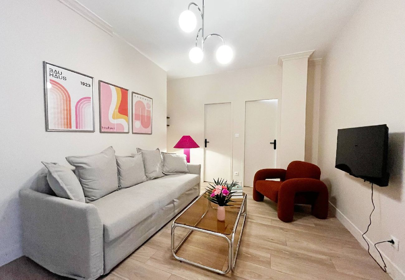 Appartement à Lyon - Z2 🟨 KALAHARI