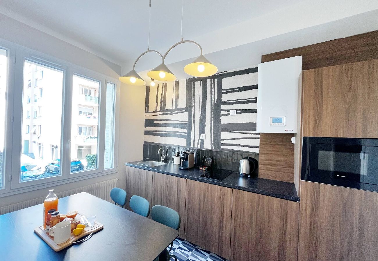 Appartement à Lyon - Z2 🟨 KALAHARI
