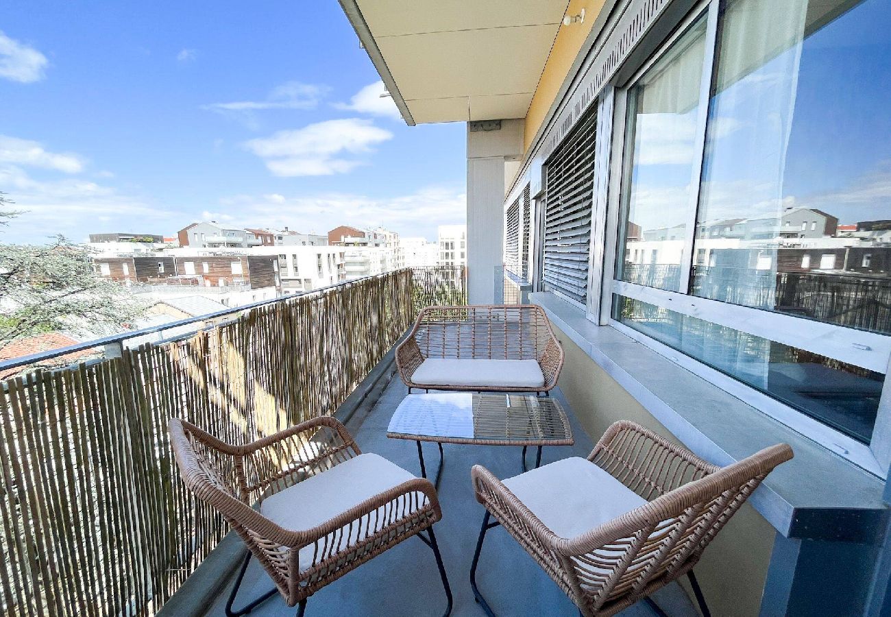 Appartement à Villeurbanne - Ωz HELENA