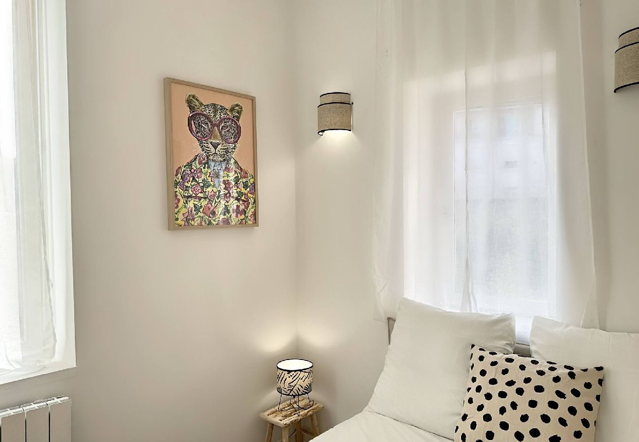 Appartement à Lyon - Z5 🟥 WUTAI