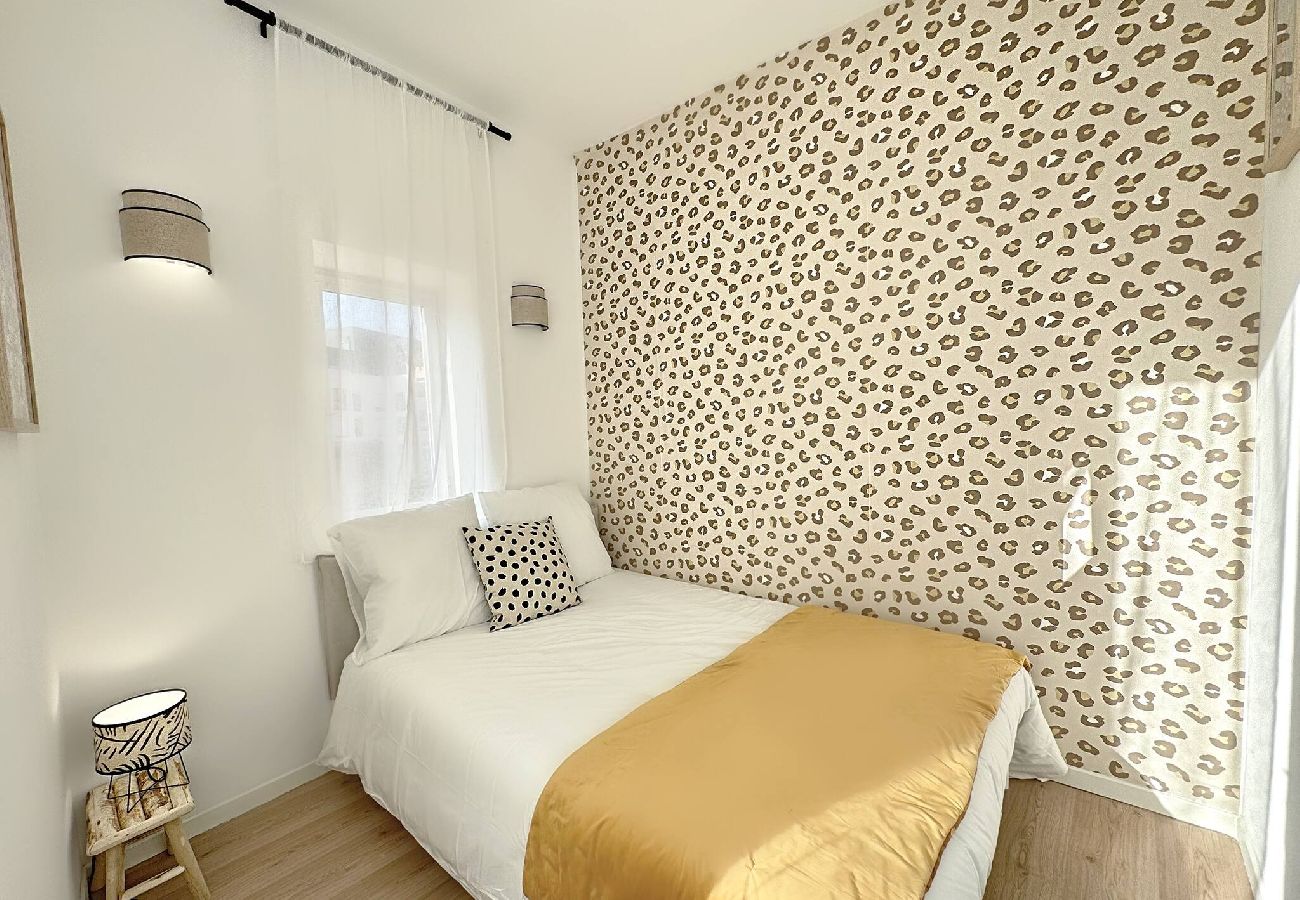 Appartement à Lyon - Z5 🟥 WUTAI