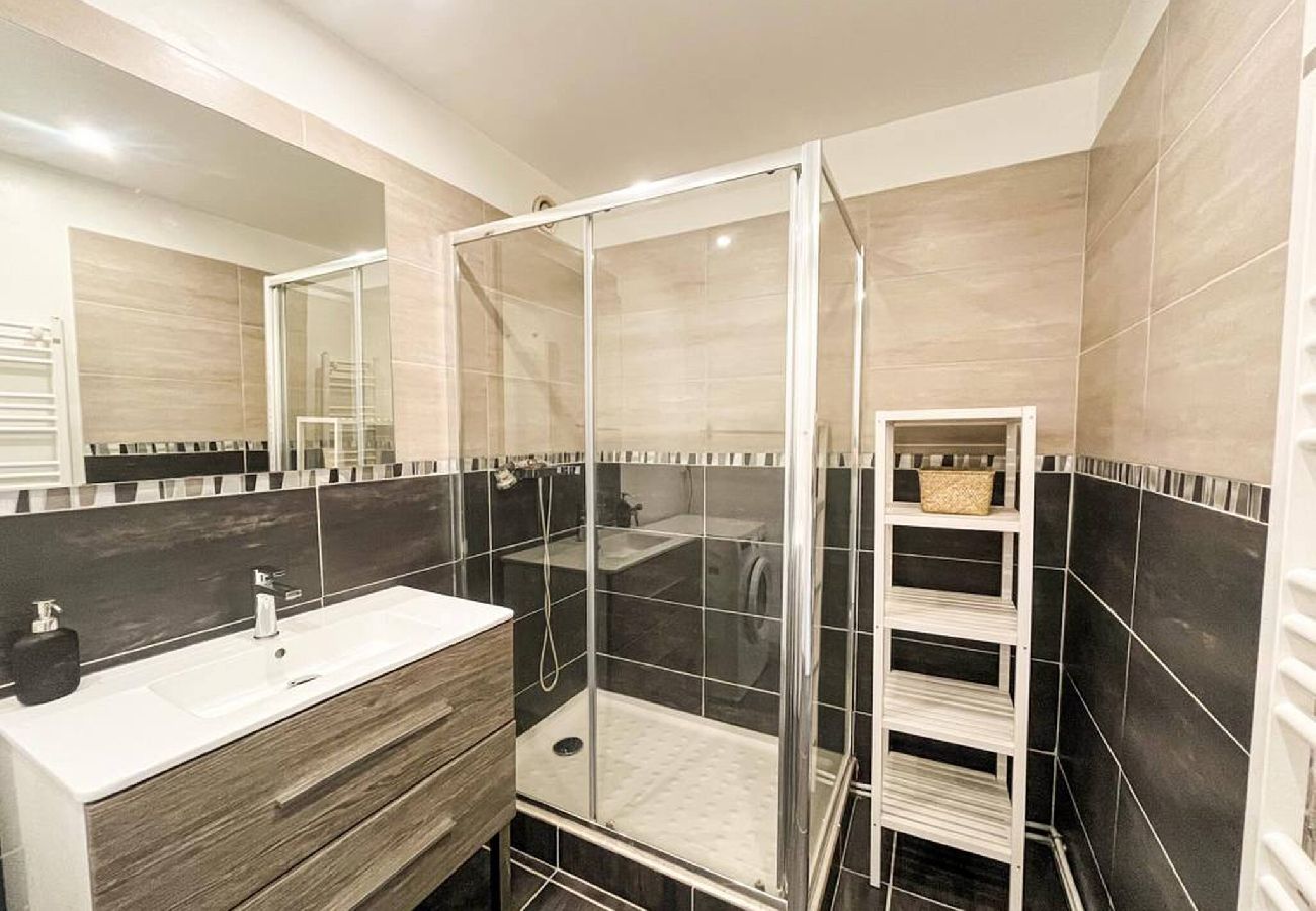 Appartement à Villeurbanne - Z3 🟦 BASTIDE