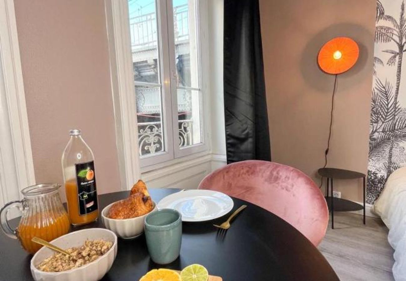 Appartement à Lyon - Z8 🟫PETRA