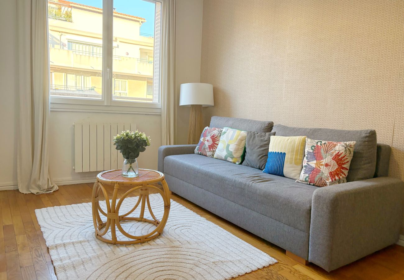 Appartement à Lyon - Z2 🟨 DOUNIA
