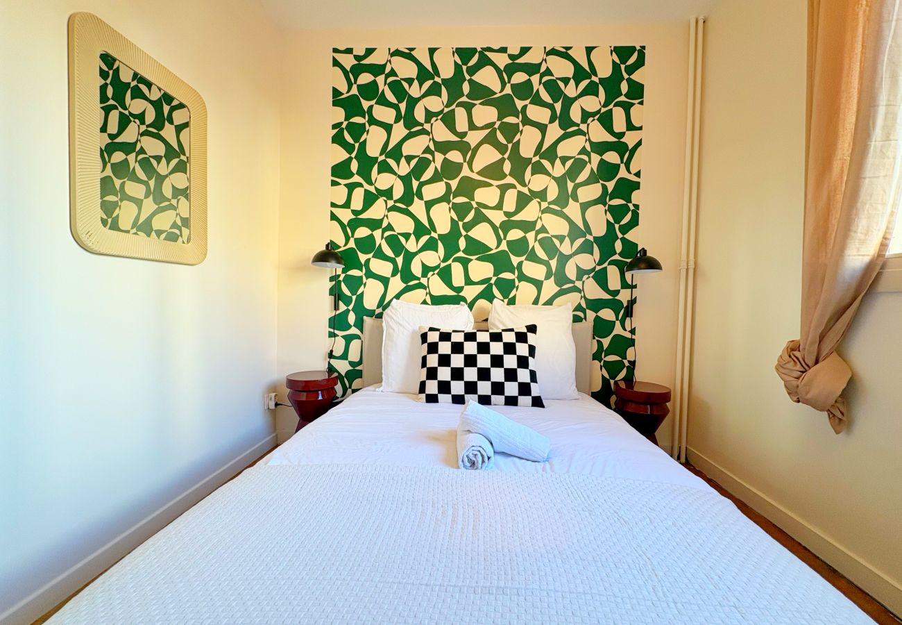 Appartement à Rhône - Z2 🟨 TROCADERO