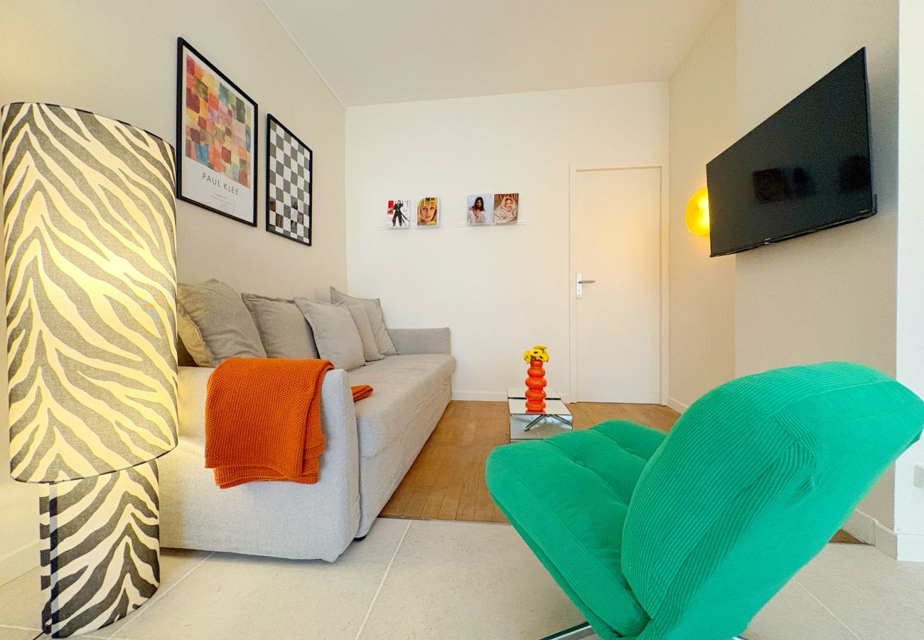 Appartement à Rhône - Z2 🟨 TROCADERO