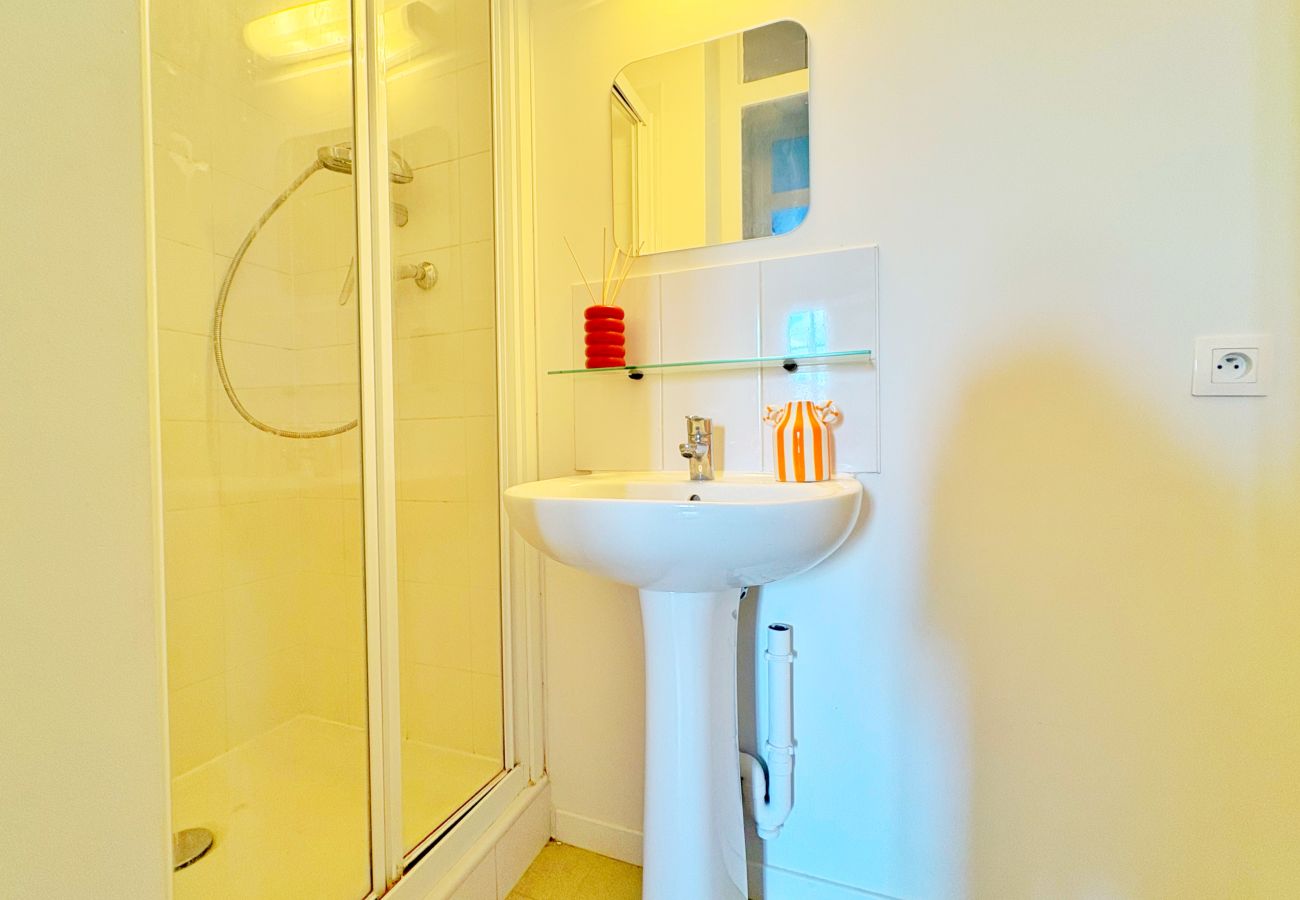 Appartement à Rhône - Z2 🟨 ARISTIDE