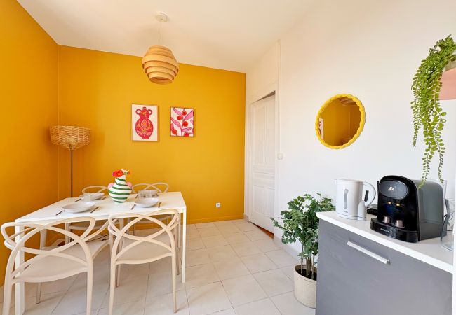 Appartement à Rhône - Z2 🟨 MAVERICK