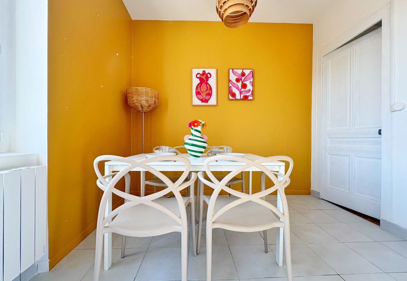 Appartement à Rhône - Z2 🟨 MAVERICK