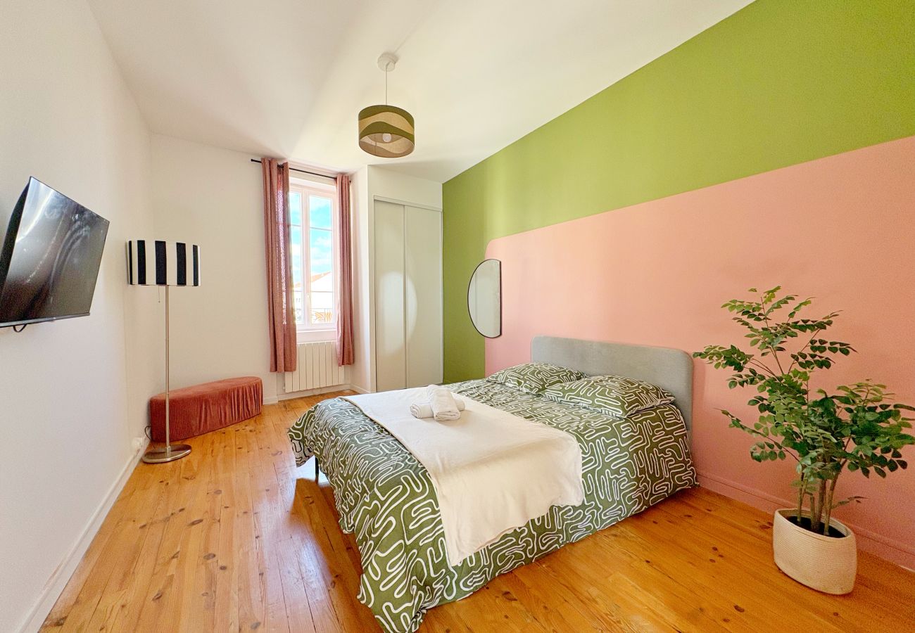 Appartement à Rhône - Z2 🟨 MAVERICK