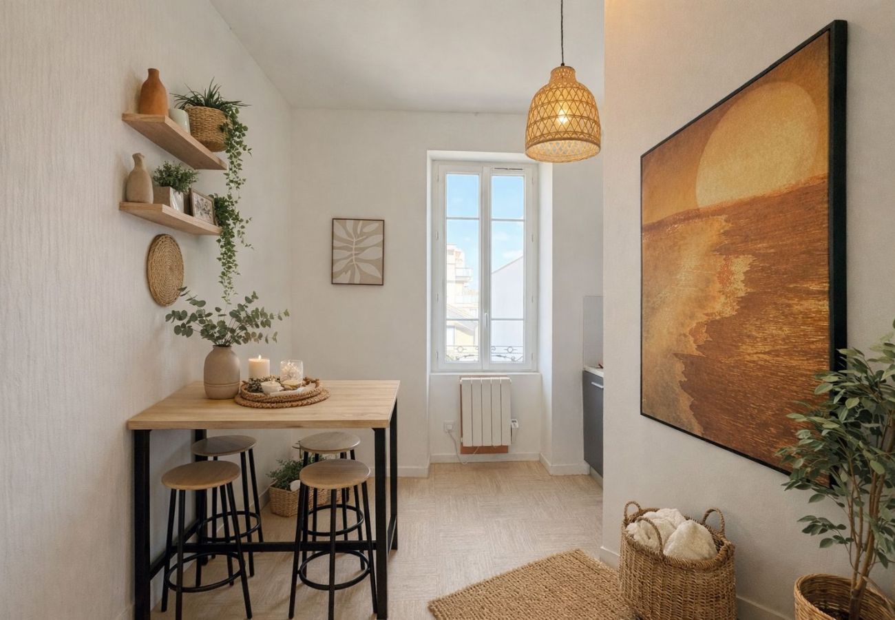 Appartement à Villeurbanne - Z2 🟨 CAMIZ