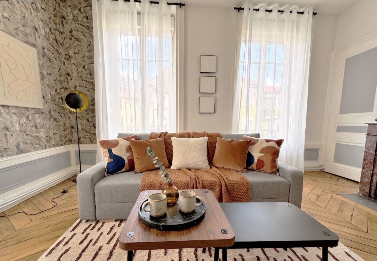 Appartement à Lyon - Z6 🟩 MERENGUE