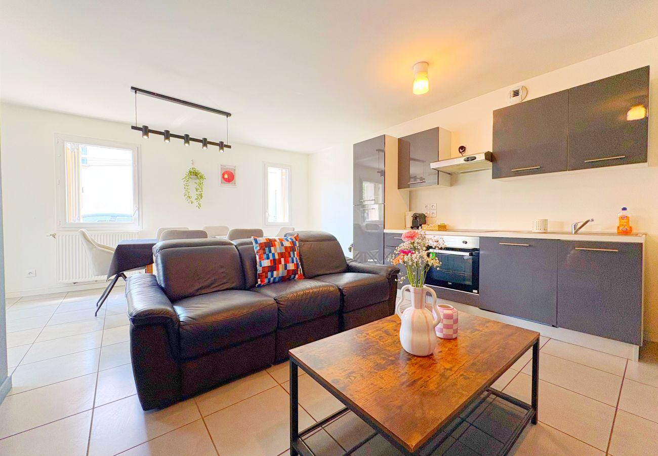 Appartement à Villeurbanne - Z2 🟨 PRISCILLA