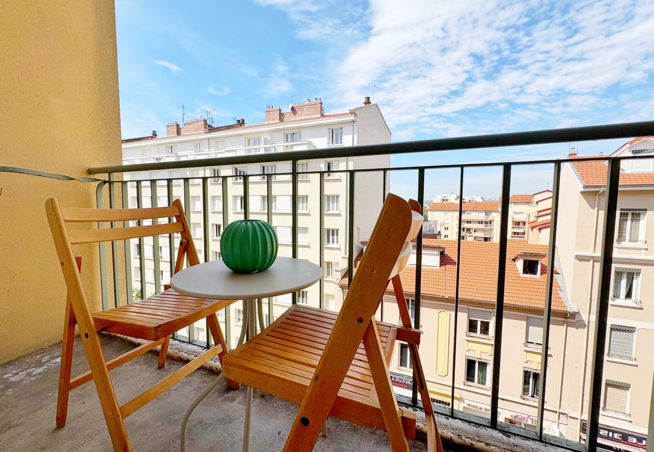 Appartement à Villeurbanne - Z2 🟨 DAIQUIRI