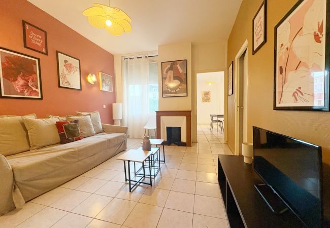 Appartement à Lyon - Z5 🟥 WUTAI
