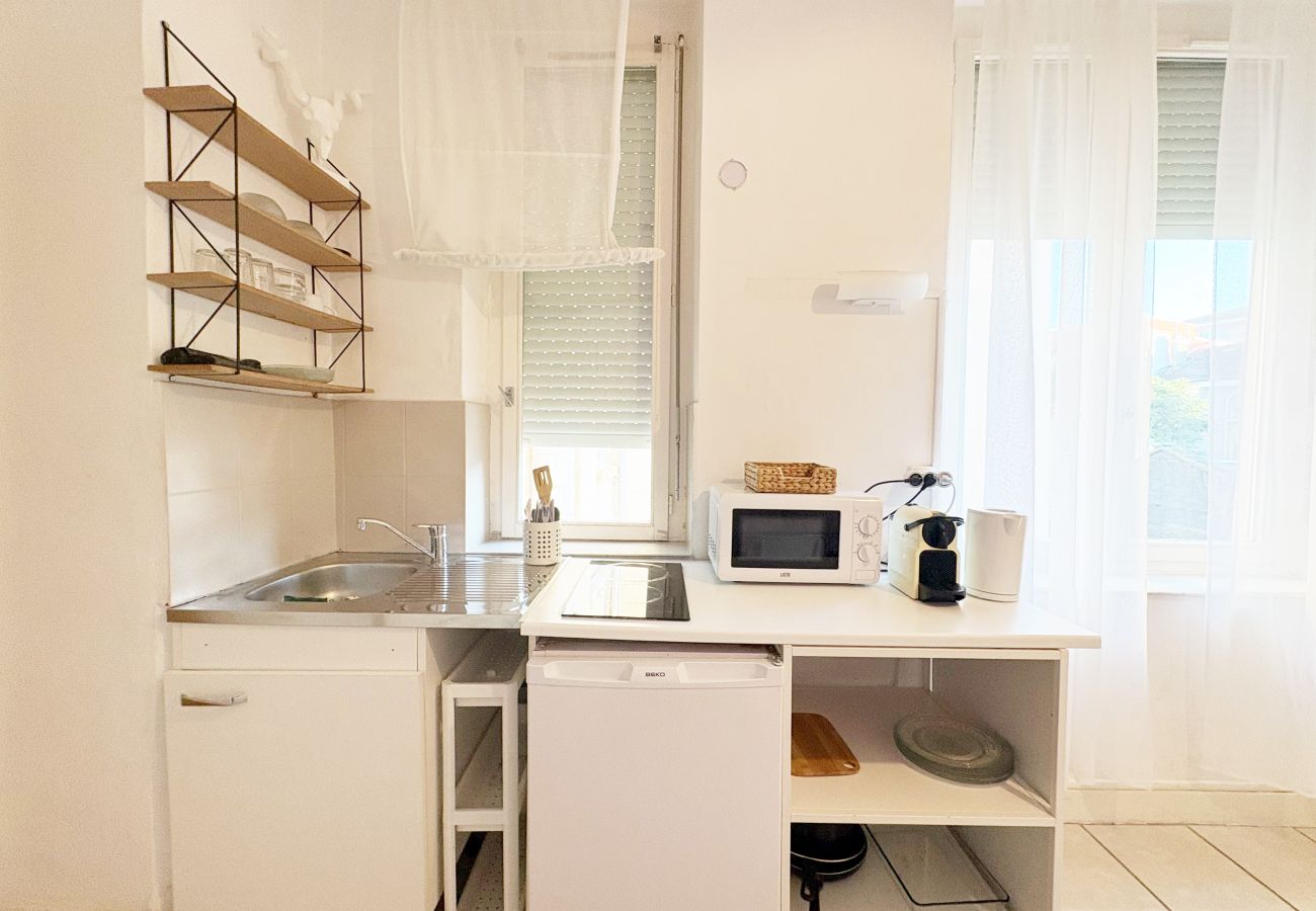Appartement à Lyon - Z5 🟥 WUTAI