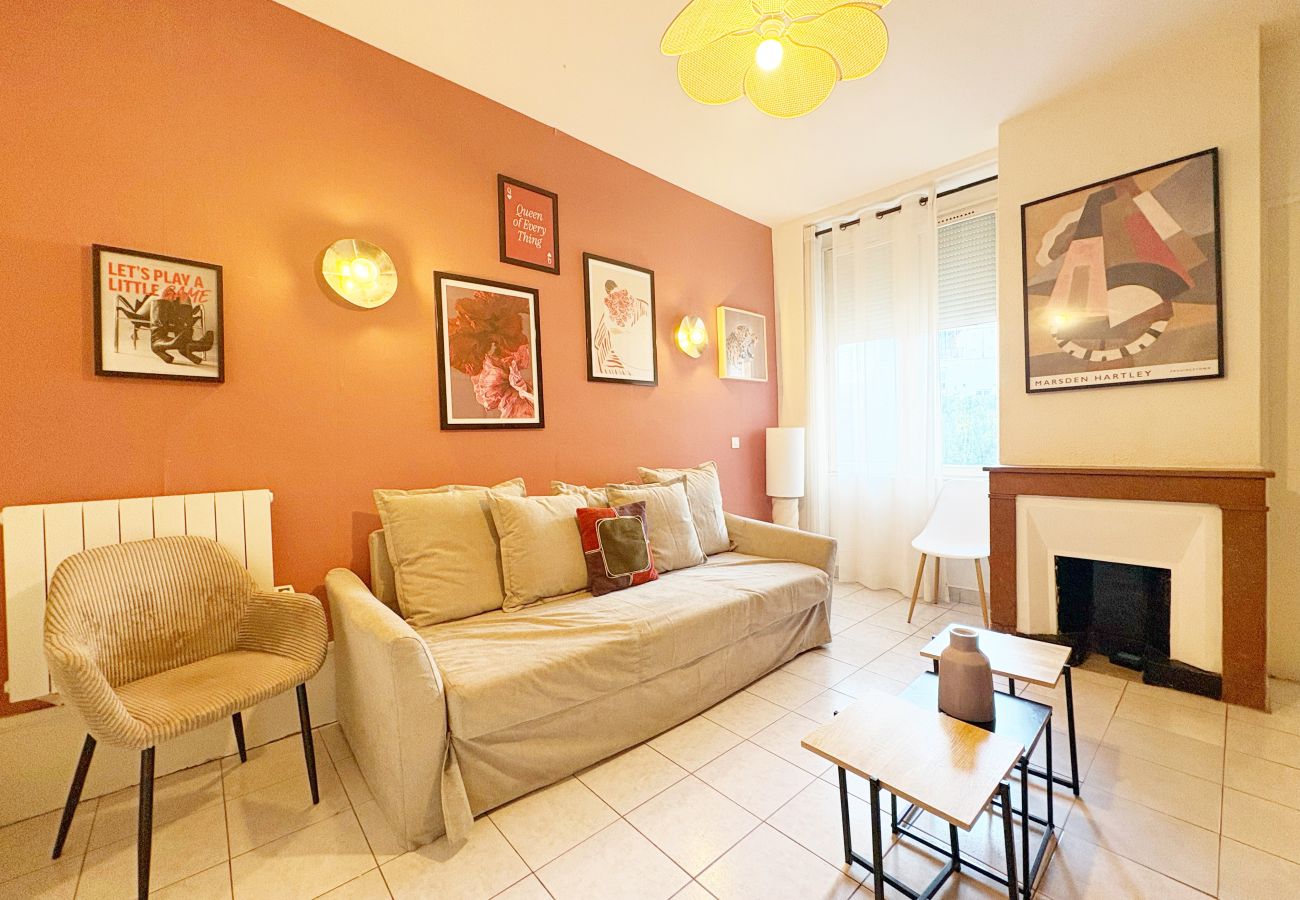 Appartement à Lyon - Z5 🟥 WUTAI