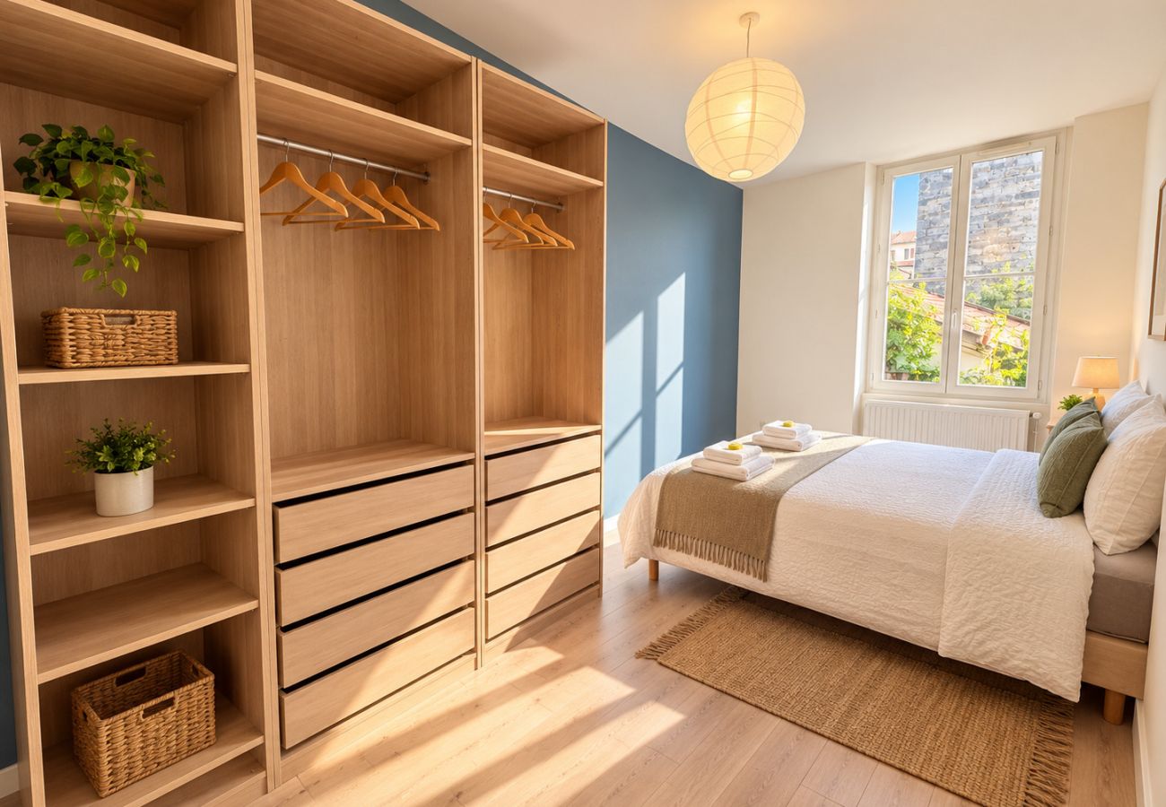 Appartement à Saint-Etienne - ΩΩ SOLANA